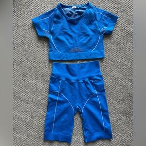 TNA workout set - Aritzia